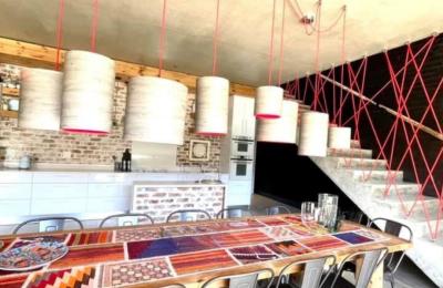 Exquisite 5-bedroom Home with High End Finishes